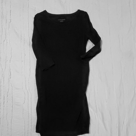 Liz Lange Dresses & Skirts - Maternity dress